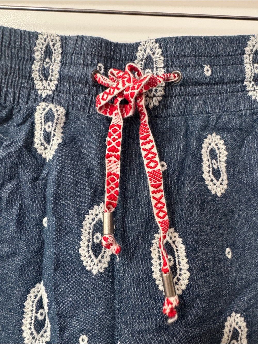 Anthropologie Navy Eyelet Scallop-Hem Shorts with Red Drawstring - Picture 4 of 4